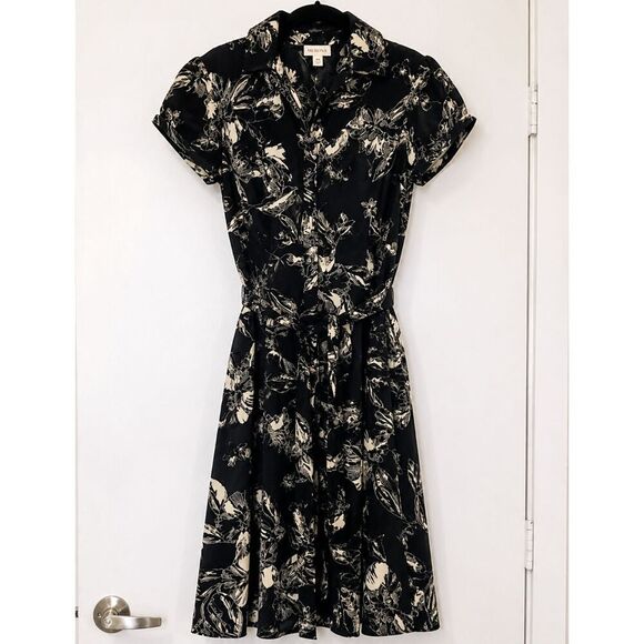 Merona Dresses & Skirts - Merona Black Floral Shirt Dress Short Sleeve Button Up Collar Fit Flare Size XS